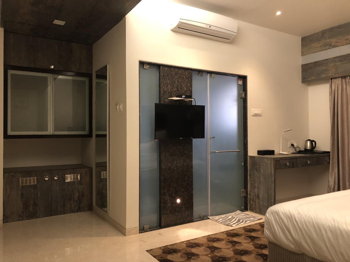 Hotel Sharanam Shegaon ภายนอก รูปภาพ