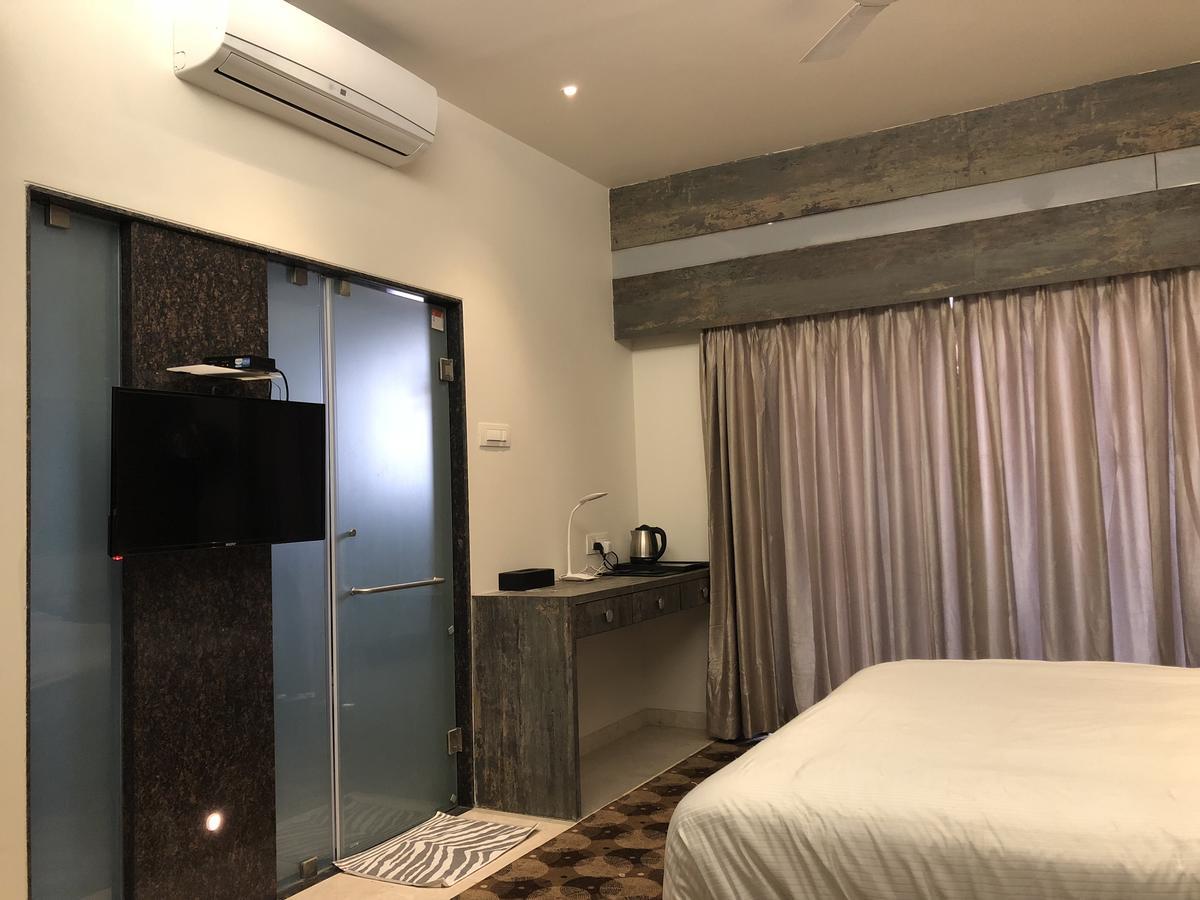 Hotel Sharanam Shegaon ภายนอก รูปภาพ