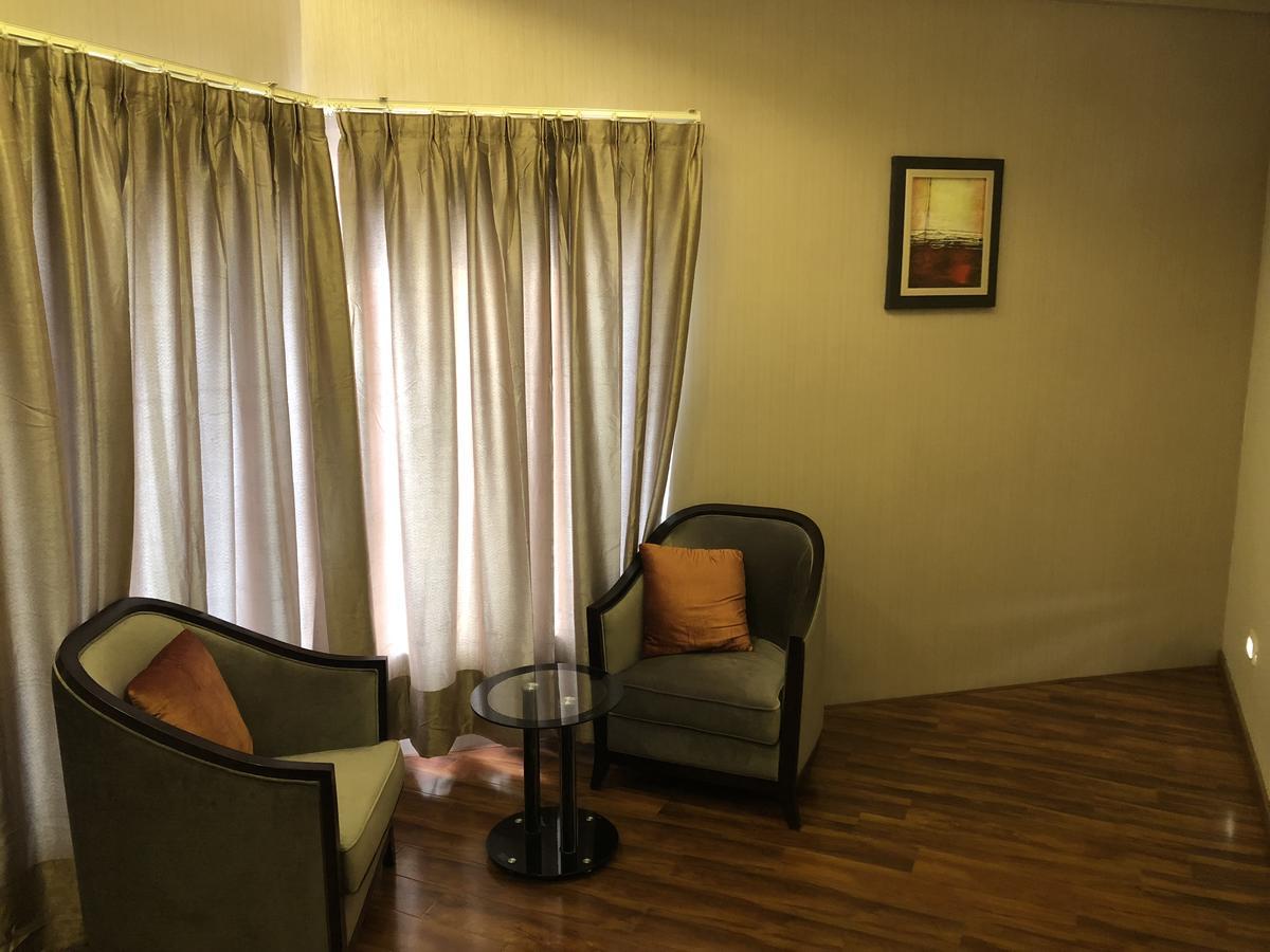 Hotel Sharanam Shegaon ภายนอก รูปภาพ